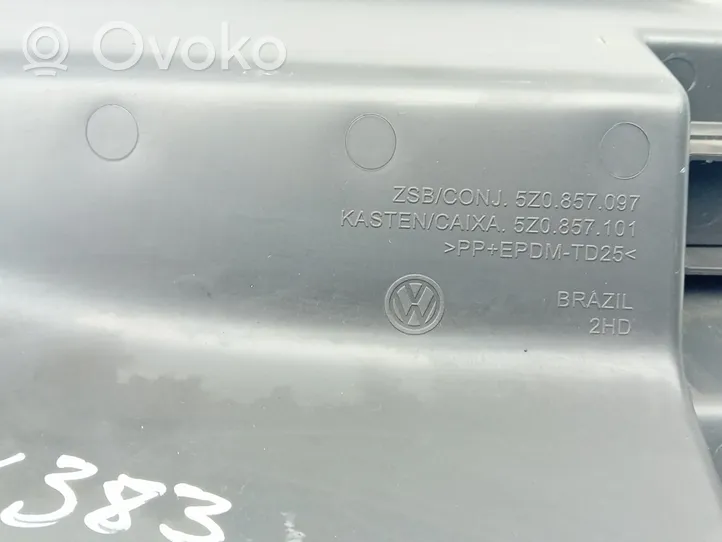 Volkswagen Fox Pólka deski rozdzielczej 