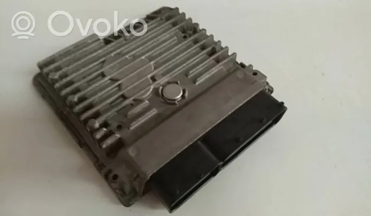 Volkswagen Polo V 6R Calculateur moteur ECU 