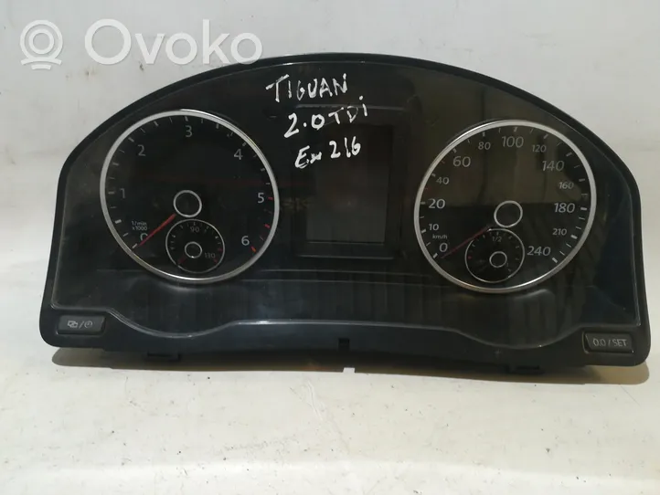 Volkswagen Tiguan Compteur de vitesse tableau de bord 