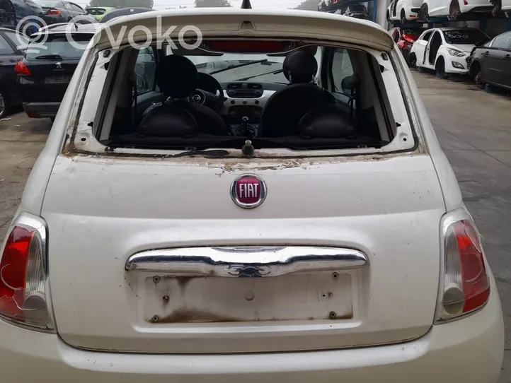 Fiat 500 Takaluukun/tavaratilan kansi 