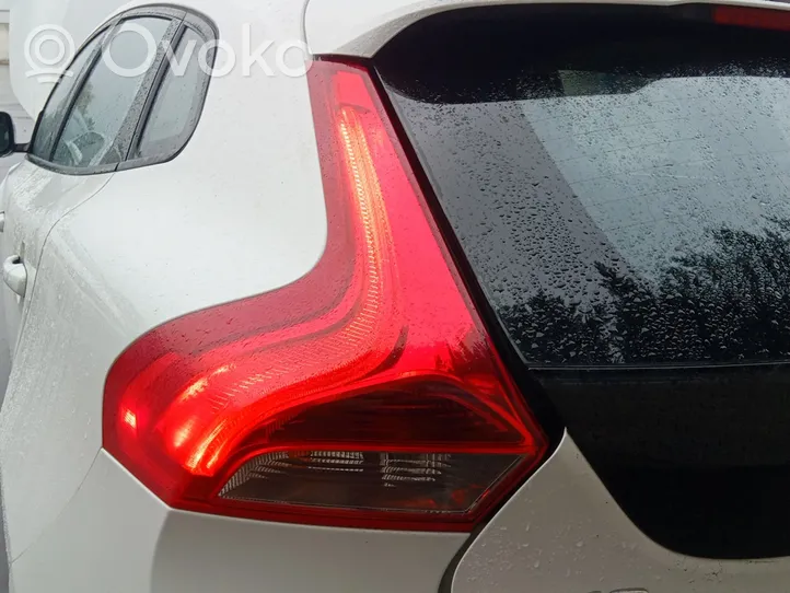 Volvo V40 Cross country Takaluukun takavalot 