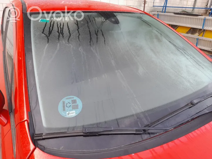 Opel Corsa E Front windscreen/windshield window 