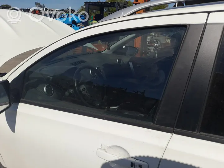 Nissan Qashqai+2 Vetro del finestrino della portiera anteriore - quattro porte 