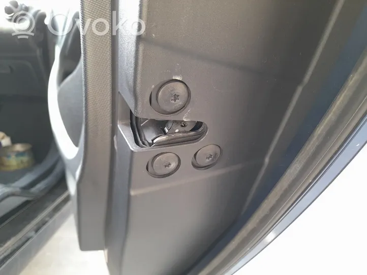 Smart ForTwo III C453 Coupe door lock (next to the handle) 