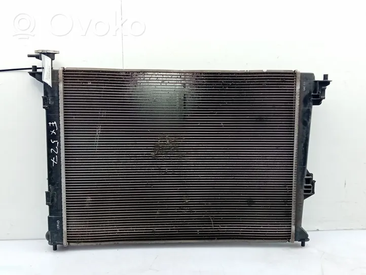 KIA Carens III Coolant radiator 