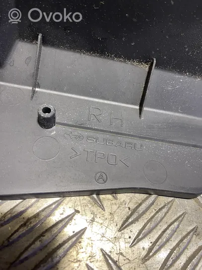 Subaru Outback (BT) Rivestimento dell’estremità del parafango 