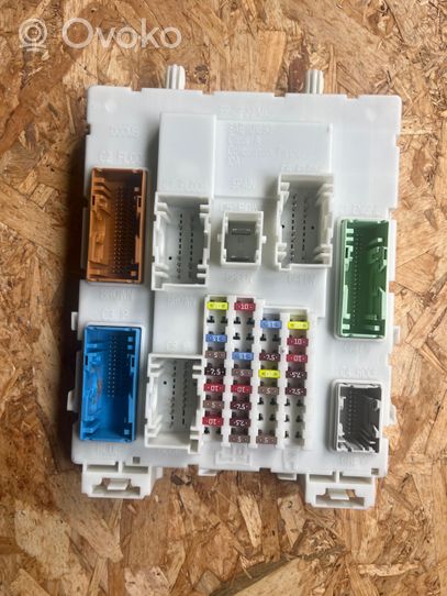 Volvo V40 Module de fusibles 31394963