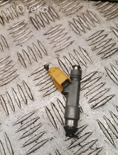 Volvo S80 Fuel injector 