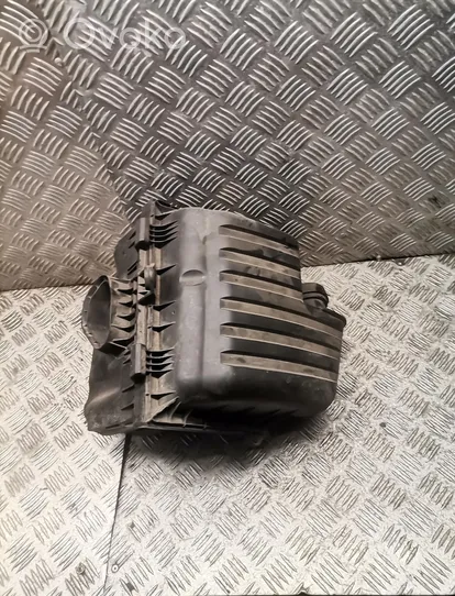 Ford Galaxy Air filter box 