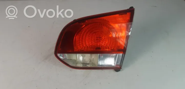 Volkswagen Golf VI Luces portón trasero/de freno 5K0945094G