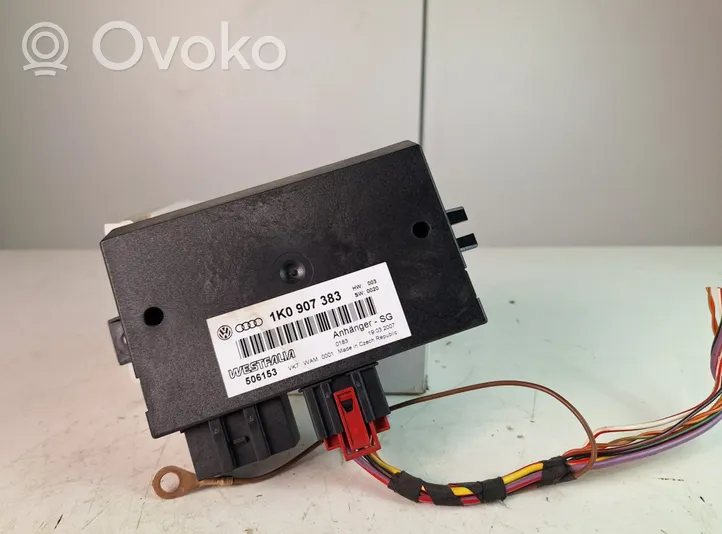 Volkswagen PASSAT B6 Vetokoukun ohjainlaite/moduuli 1K0907383