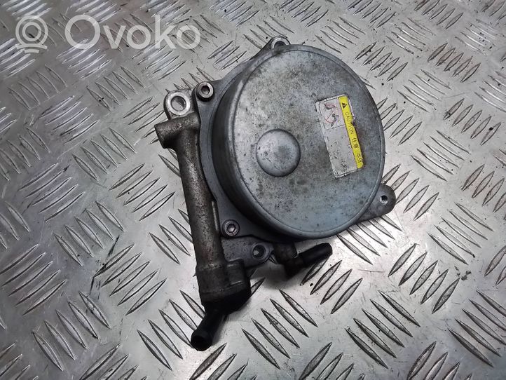 Hyundai Santa Fe Vacuum pump 288102F000