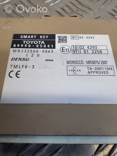 Toyota Avensis T270 Beraktės sistemos KESSY (keyless) valdymo blokas/ modulis 8999905041