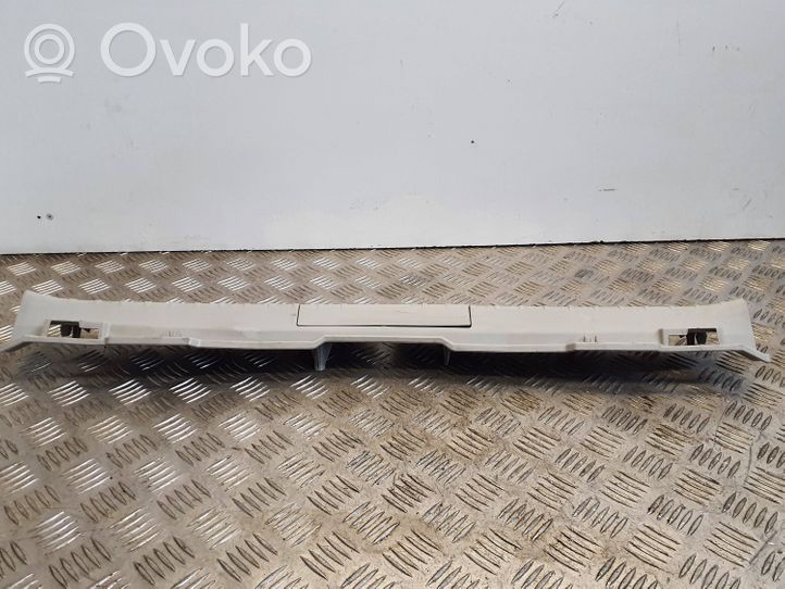 Toyota Prius (XW30) Osłona pasa bagażnika 6471647030