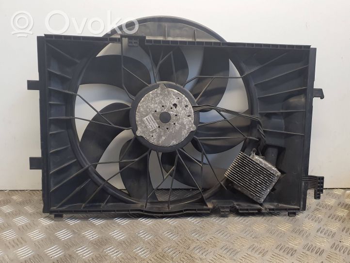 Mercedes-Benz C W203 Ventilateur de refroidissement de radiateur électrique A2035000293