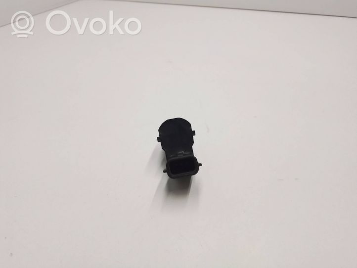 Nissan Qashqai Pysäköintitutkan anturi (PDC) 0606140045