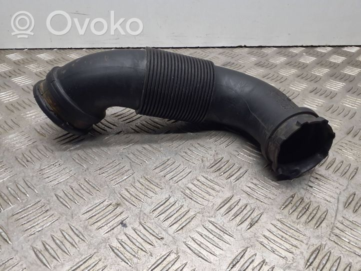 Opel Meriva B Część rury dolotu powietrza 13259851