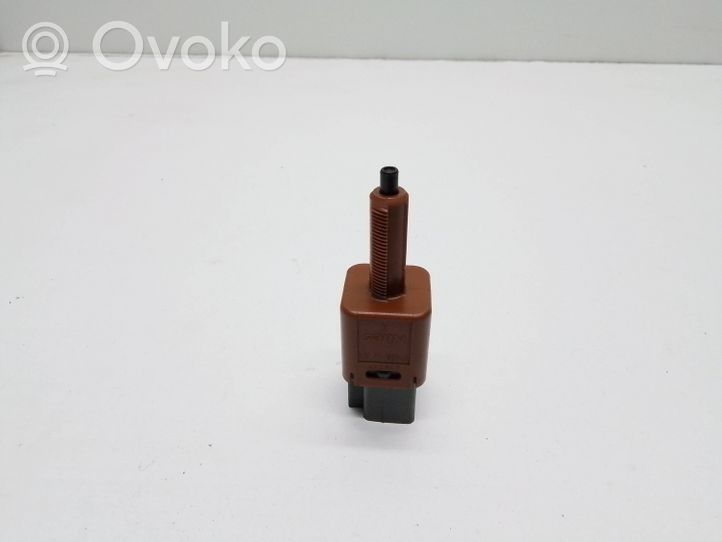 Infiniti Q70 Y51 Sensor Bremspedal 25320JN00A