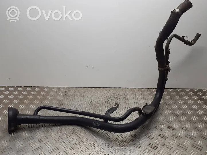 Infiniti Q70 Y51 Tuyau de remplissage de réservoir de carburant 