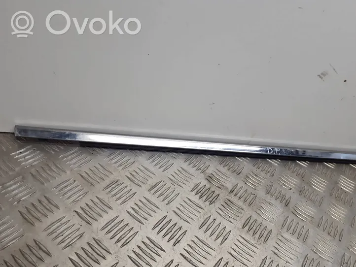 Infiniti Q70 Y51 Rivestimento modanatura del vetro della portiera anteriore 