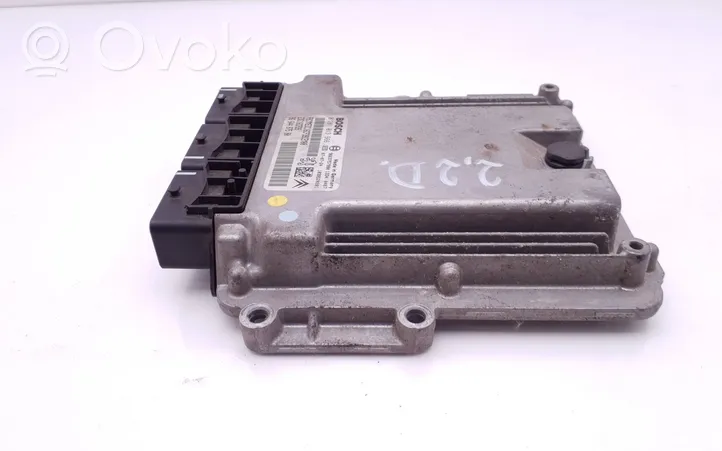 Mitsubishi Outlander Calculateur moteur ECU 9664487580