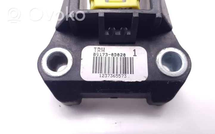 Toyota Yaris Sensor impacto/accidente para activar Airbag 891730D020