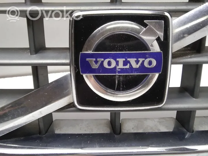 Volvo XC90 Grotelės priekinės 30678980