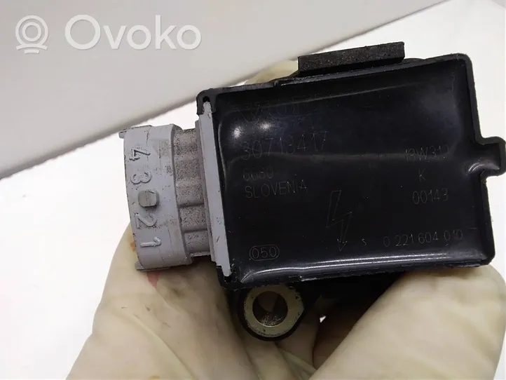 Volvo S60 Cewka zapłonowa wysokiego napięcia 30713417