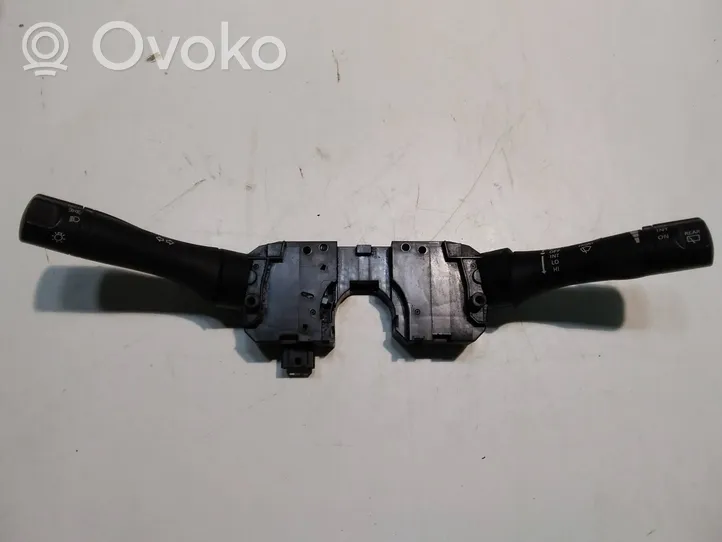 Nissan Juke I F15 Leva/interruttore dell’indicatore di direzione e tergicristallo 14A01