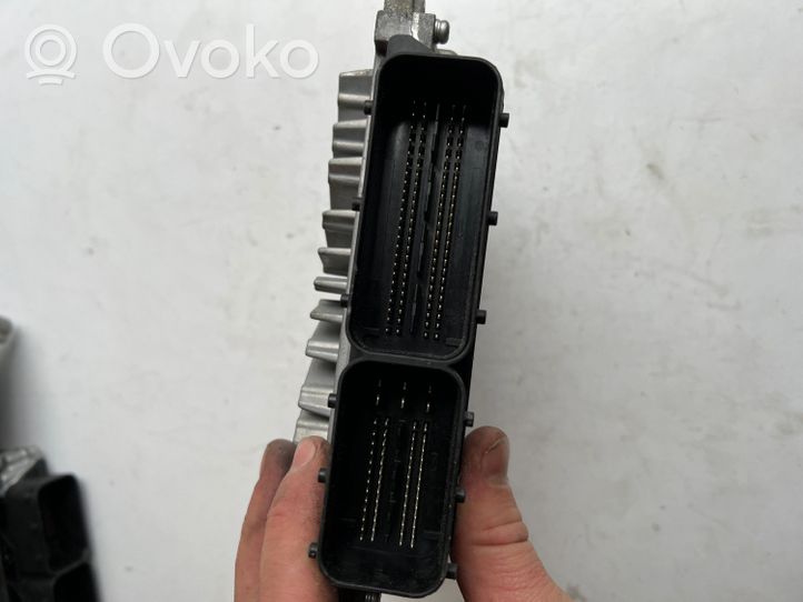 Volvo V50 Kit centralina motore ECU e serratura P30743102-