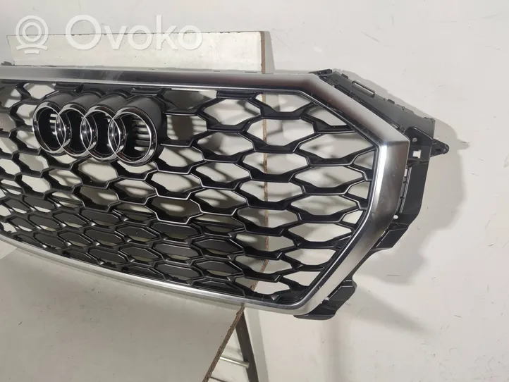 Audi Q3 F3 Etupuskurin ylempi jäähdytinsäleikkö 83F853651B