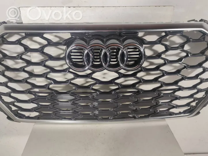 Audi Q3 F3 Grille calandre supérieure de pare-chocs avant 83F853651B