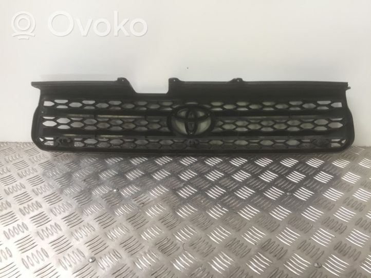 Toyota RAV 4 (XA20) Griglia superiore del radiatore paraurti anteriore 5311112070