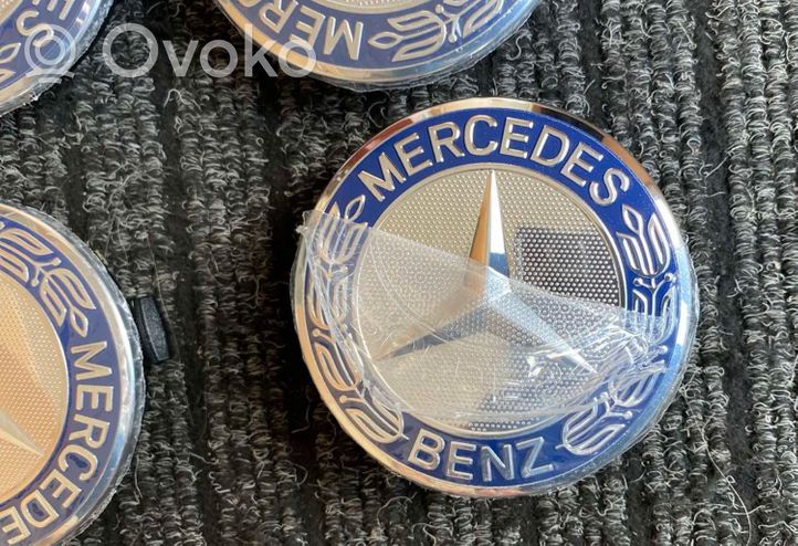 Mercedes-Benz A W169 Radnabendeckel Felgendeckel original A1714000025