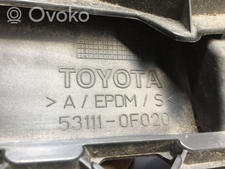 Toyota Corolla Verso AR10 Grille calandre supérieure de pare-chocs avant 531110F020