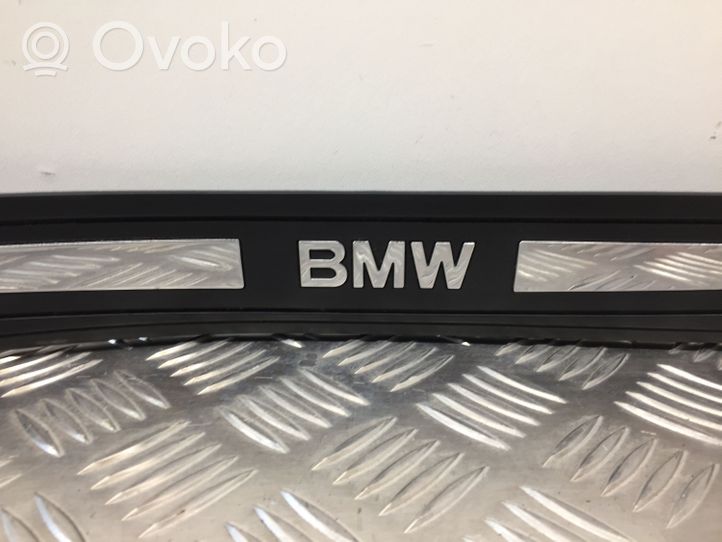BMW 7 E65 E66 Copertura del rivestimento del sottoporta posteriore 8223554