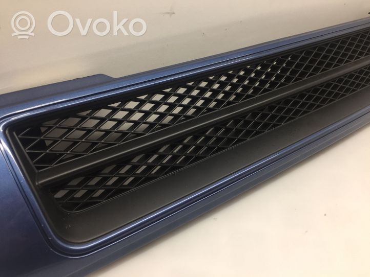 Mazda 323 Grille de calandre avant 89012