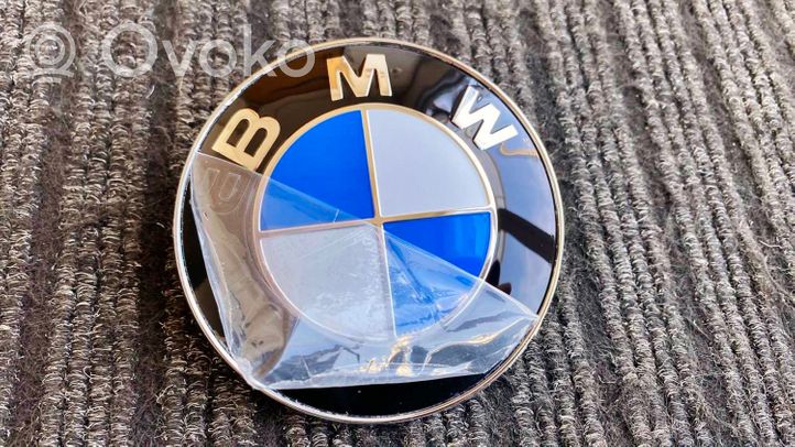 BMW 7 E32 Mostrina con logo/emblema della casa automobilistica 51148132375