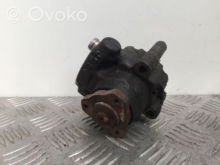 Land Rover Freelander Ohjaustehostimen pumppu ANR5582