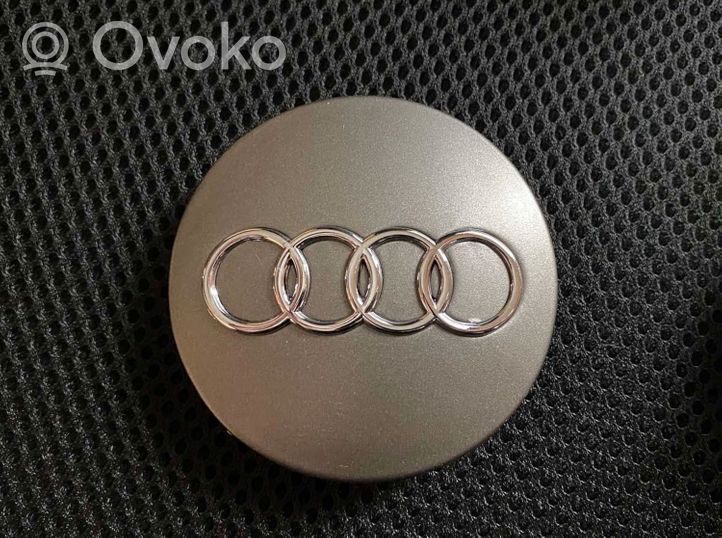 Audi A3 S3 8V Dekielki / Kapsle oryginalne 8D0601170