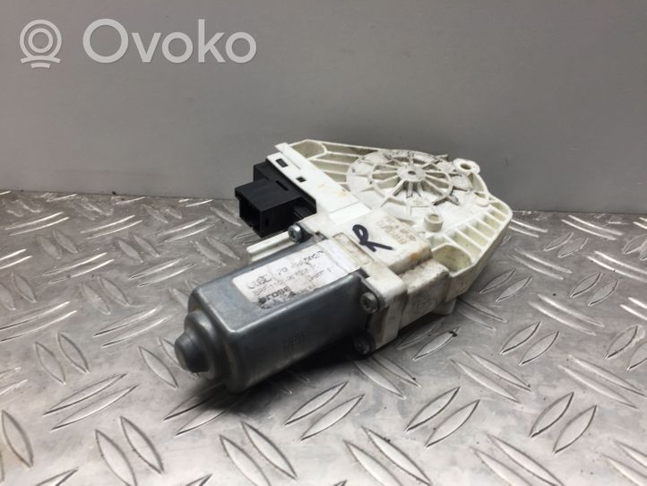 Audi A6 Allroad C6 Moteur de lève-vitre de porte avant 4L0959802D