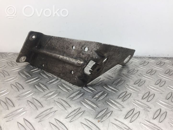 BMW X5 E70 Supporto di montaggio del parafango 7188835