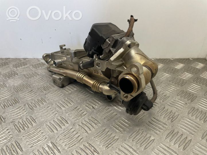 BMW 4 F32 F33 EGR-venttiili/lauhdutin 8476993