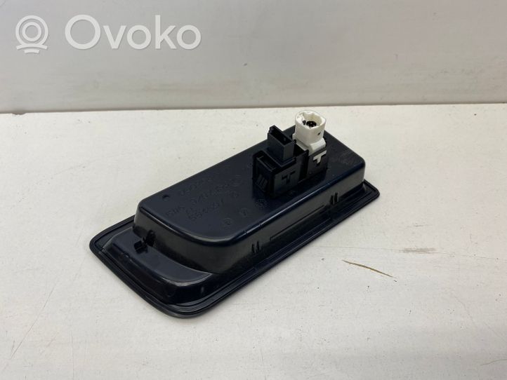 BMW 3 F30 F35 F31 Gniazdo / Złącze USB 9207358