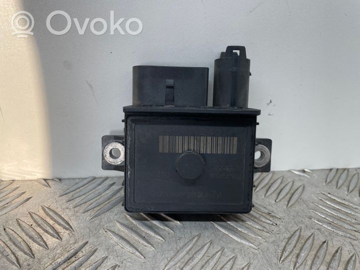 BMW 5 F10 F11 Przekaźnik / Modul układu ogrzewania wstępnego 8591724