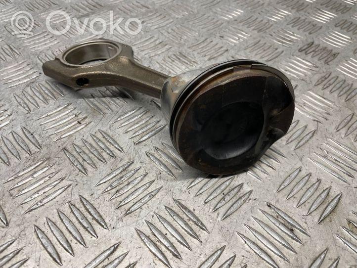 BMW 1 E81 E87 Piston avec bielle 7528540