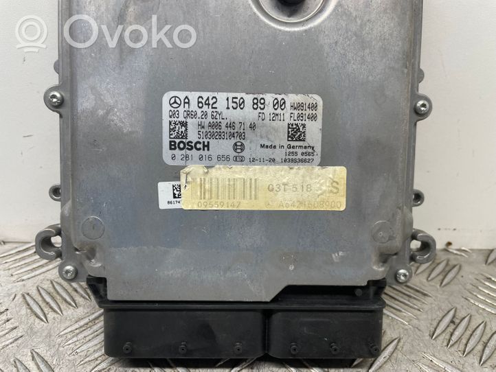 Mercedes-Benz C W204 Calculateur moteur ECU A6421508900