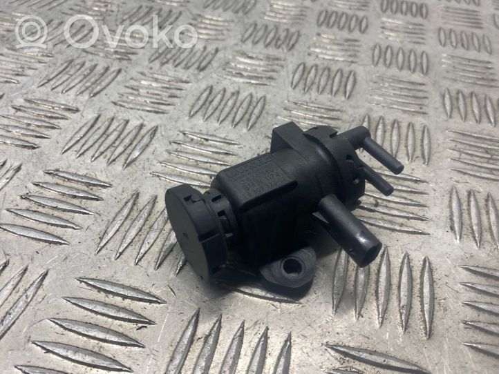 BMW 3 F30 F35 F31 Solenoidinis vožtuvas 8509323