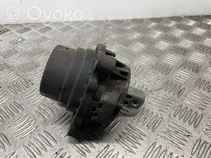 BMW 3 F30 F35 F31 Variklio pagalvė 6850220