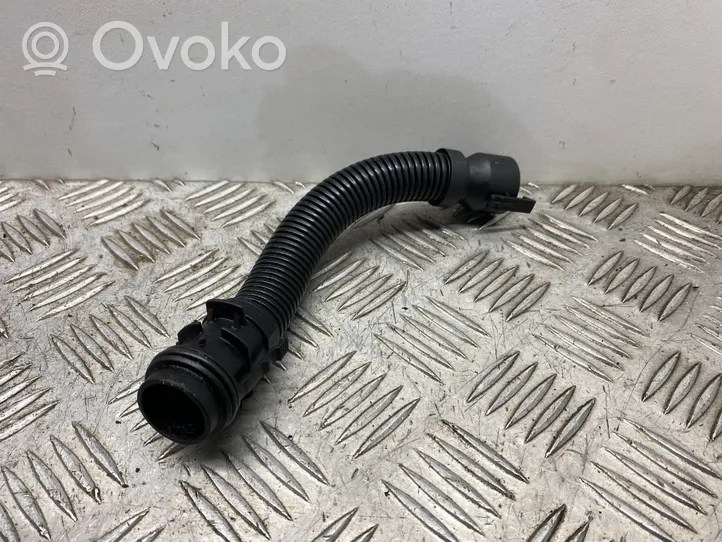 BMW 3 E90 E91 Breather hose/pipe 